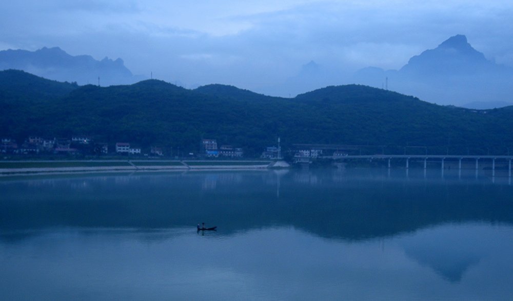 湖南四大水系之一                   澧水,因澧水上游"绿水六十里