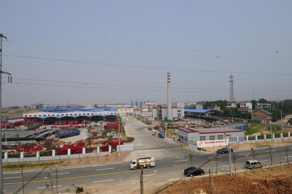 清湖镇位于陆川县南端,北距陆川县城49公里,东距广东化州市平定镇9