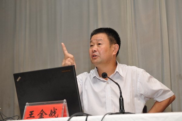 王金战:宽高教育董事长,数学特级教师,全国优秀教师,北京市中青年骨干