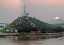 百灵庙抗日武装暴动纪念碑