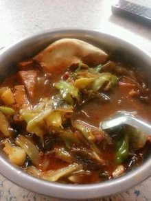木耳烩菜肉和家常蒜苔怎么炒好吃图片