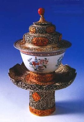 鎏金錾花银质碗盖碗托