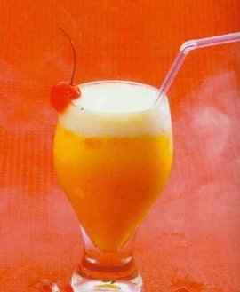 橘子菠萝芒果汁