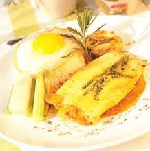 酥炸熏衣草鲷鱼