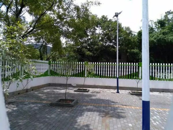 地坪 园林景观 艺术围栏 阳台护栏 锌钢塑钢护栏