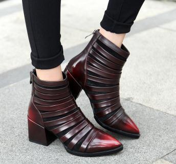 冬季红色长款包臀裙配什么鞋子好看 求解_360