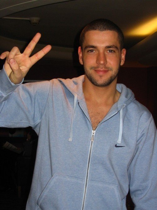 部分非人类动物面部:在唇部(上唇胡,moustache),下颏(山羊胡,goatee)